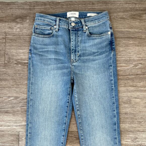 FRAME Le High Straight Light Wash Corkscrew Hem Denim Jeans in Color Whimsy (27) - Picture 5 of 9